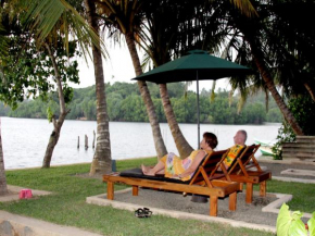  Koggala Lake view P&J Villa  Ахангама